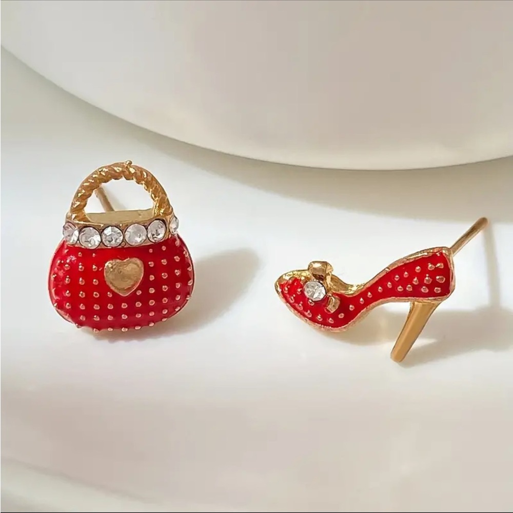 14k Gold plated High Heels Cute Bag Design With Shiny Rhinestone - Picture 3 of 5